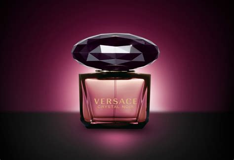 versace perfume crystal noir review